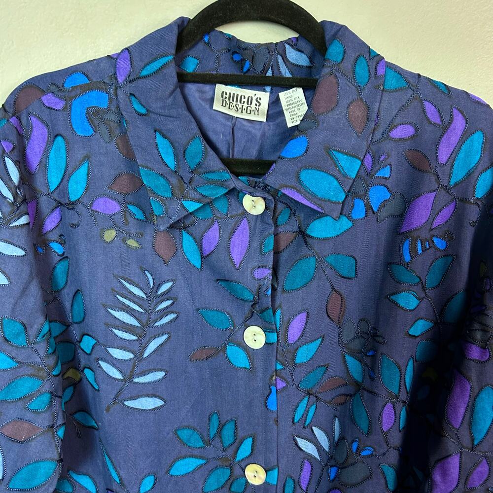 Chico's Design top Size XLโ Oversized relaxed art to wear embroidery nature silk